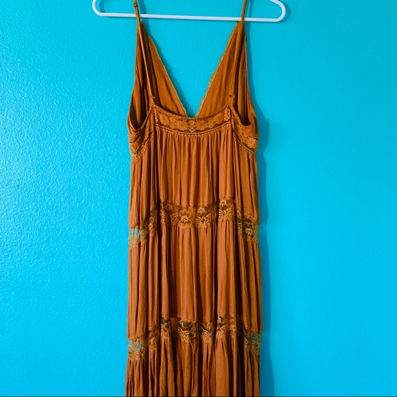 Boho Laced Button-Up Dress - Picture 3 of 5